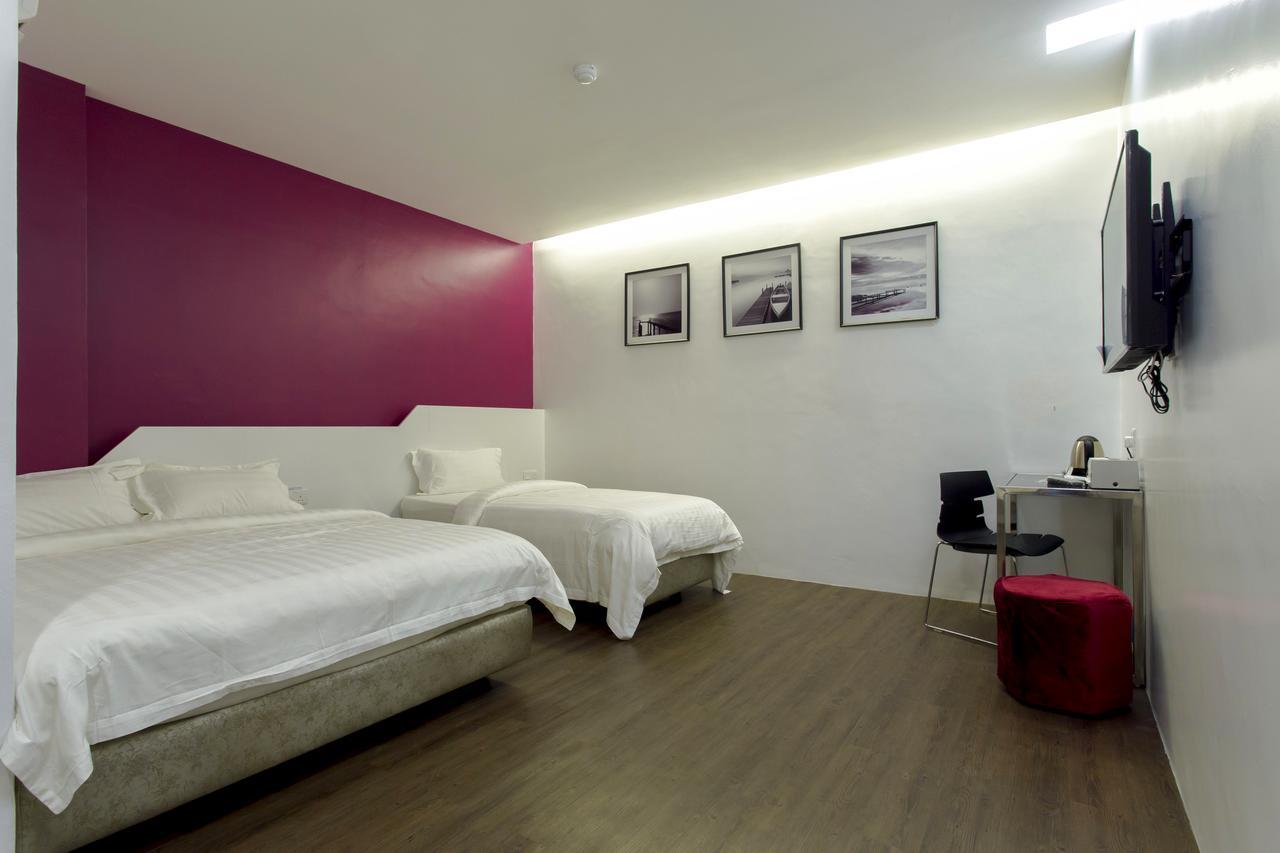 Aloha Hotel Sdn Bhd Понтиан-Кечил Экстерьер фото